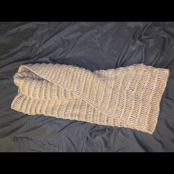 Knit infinity scarf - Picture 2 of 2